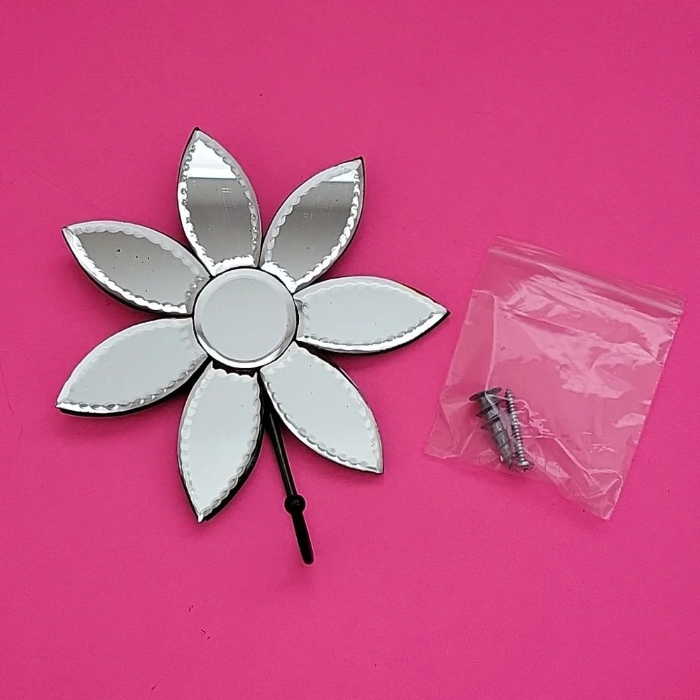 Pottery Barn Teen Flower Mirror Hook